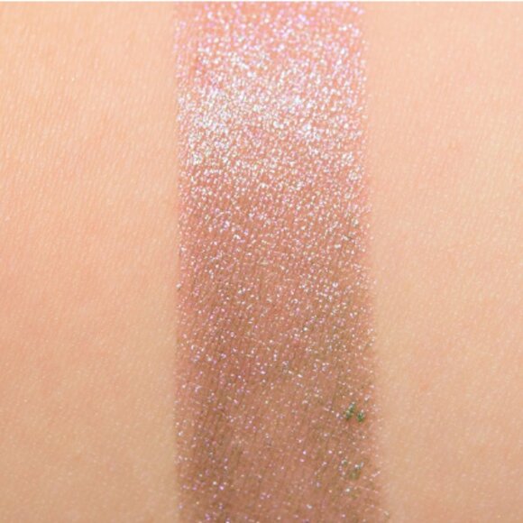 TOO FACED LA CRÈME MYSTICAL EFFECTS lipstick - Mermaid Tears - Picture 3 of 7